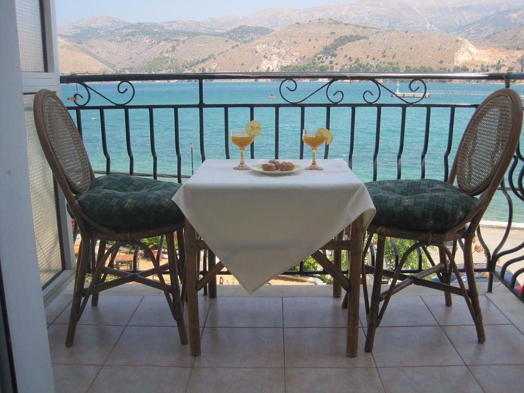 Marina Studios I Argostoli  Rum bild